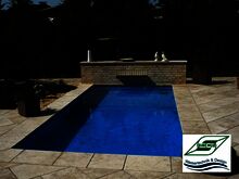 Gartenbecken aus blauem FormPond Gartenbecken aus blauem FormPond