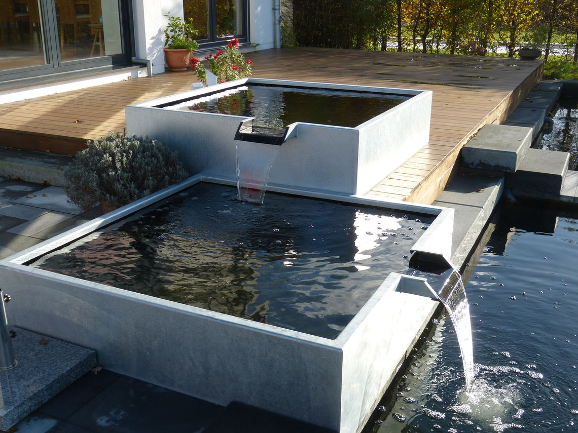 Großes Edelstahl Wasserbecken für die Terrasse