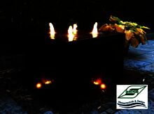 Cortenquader mit Beleuchtung